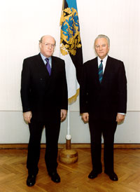 Iiri Vabariigi suursaadik Eestis Seįn Farrell ja president Arnold Rüütel