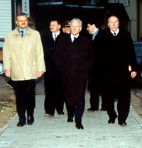 Ees vasakult: Põlva linnapea Tarmo Tamm, president Arnold Rüütel, Põlva maavanem Mart Madissoon