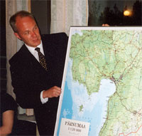 President Rüütel was welcomed by the County Governor of Pärnumaa, Toomas Kivimägi