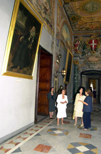 Proua Violet de Marco ja proua Ingrid Rüütel presidendilossis Vallettas