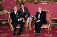 Vasakult: proua Ingrid Rüütel, president Arnold Rüütel, Malta president T.E. hr Guido de Marco