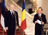 Pressikonverents Cotroceni palees koos Rumeenia presidendi Ion Iliescuga