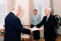 President Rüütel võttis vastu Jaapani suursaadiku Shigeo Kondo volikirja