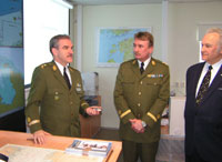 President Arnold Rüütel acquainted himself with the work of the new Maritime Rescue Control Centre.
