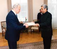 President Arnold Rüütel received the Ambassador of the Republic of India Pradeep Singh who presented his Letters of Credence.