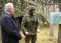 President Rüütel observed a joint training of the Pärnu Battalion and the Scouts Battalion at Varbla.