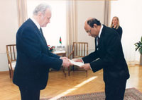 President Arnold Rüütel võttis vastu Bangladeshi Rahvavabariigi suursaadiku M. Amir Hussain Sikder'i, kes esitas oma volikirja.