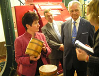 President Arnold Rüütel külastas Šotimaa visiidi käigus Glenkinchie viskitehast.